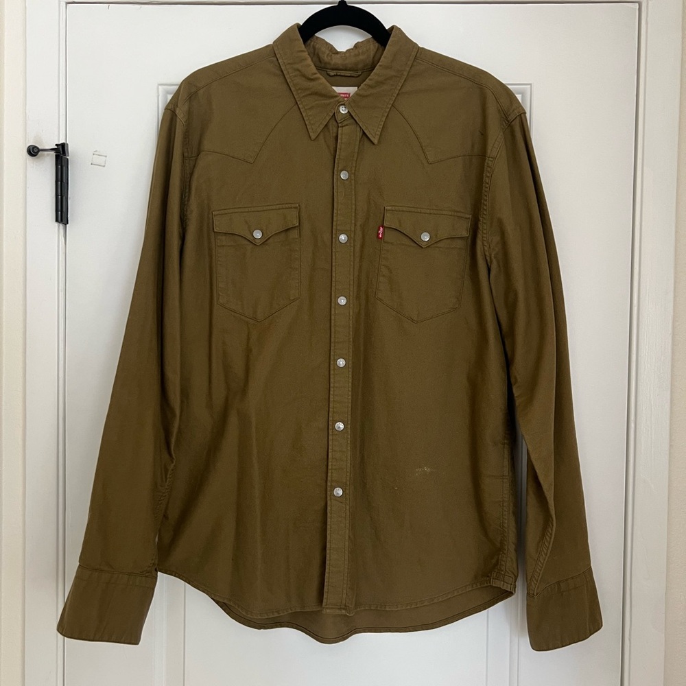 Men's Levi’s Olive Green Button-Up Shirt